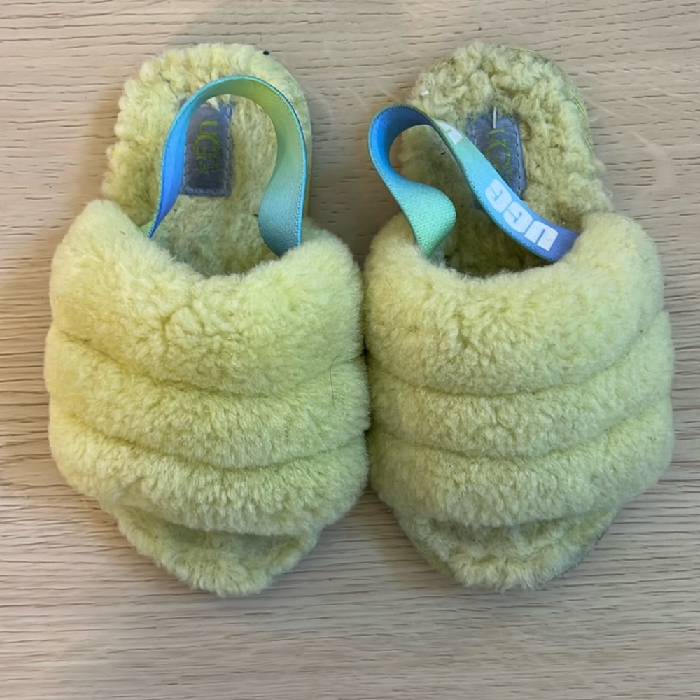 Favorite UGG Fluff Yeah slipper shoes slides